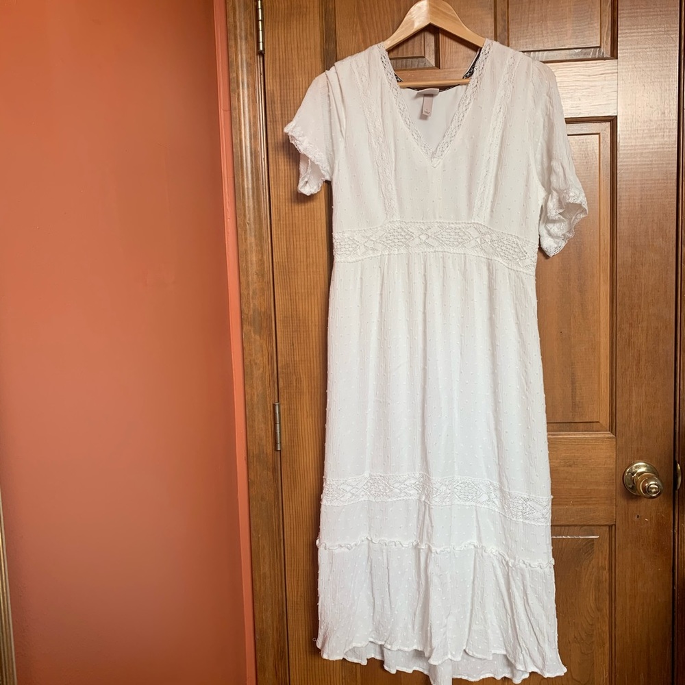 White lacy maxi dress